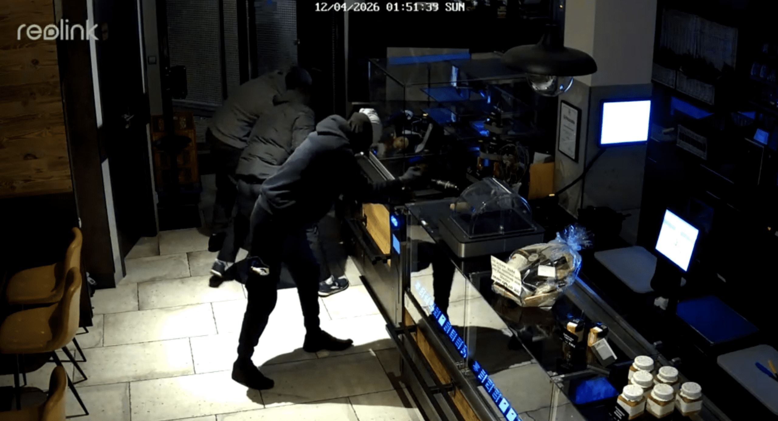 Aufzeichnung der Einbrecher der Überwachsungskamera